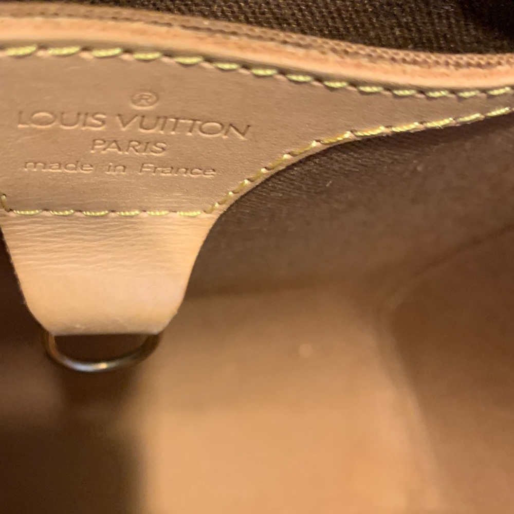 Louis Vuitton Monogram Brown Shoulder Bag - Picture 4 of 8
